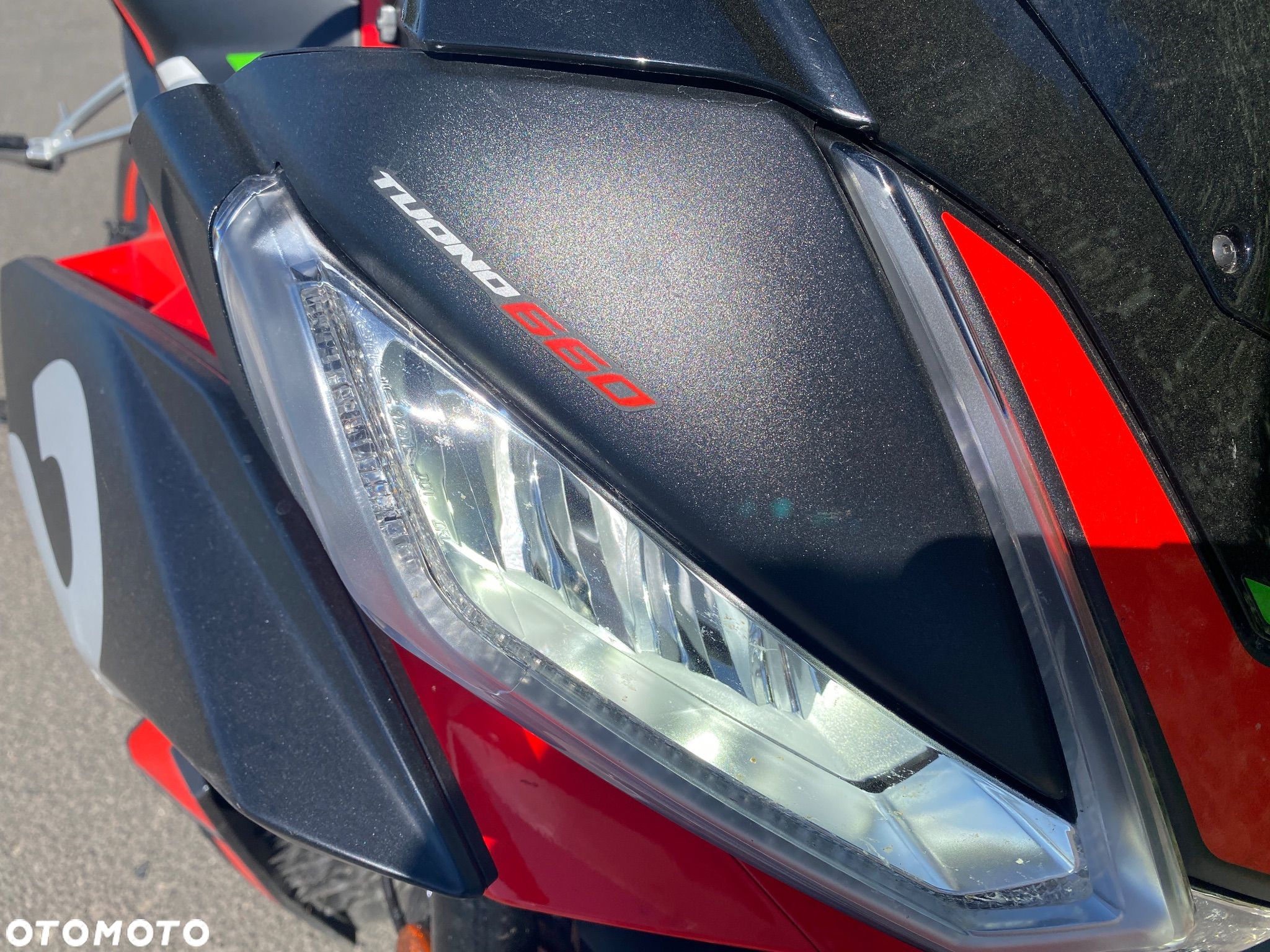 Aprilia Tuono - 1