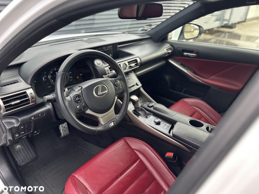 Lexus IS 250 F Sport - 8