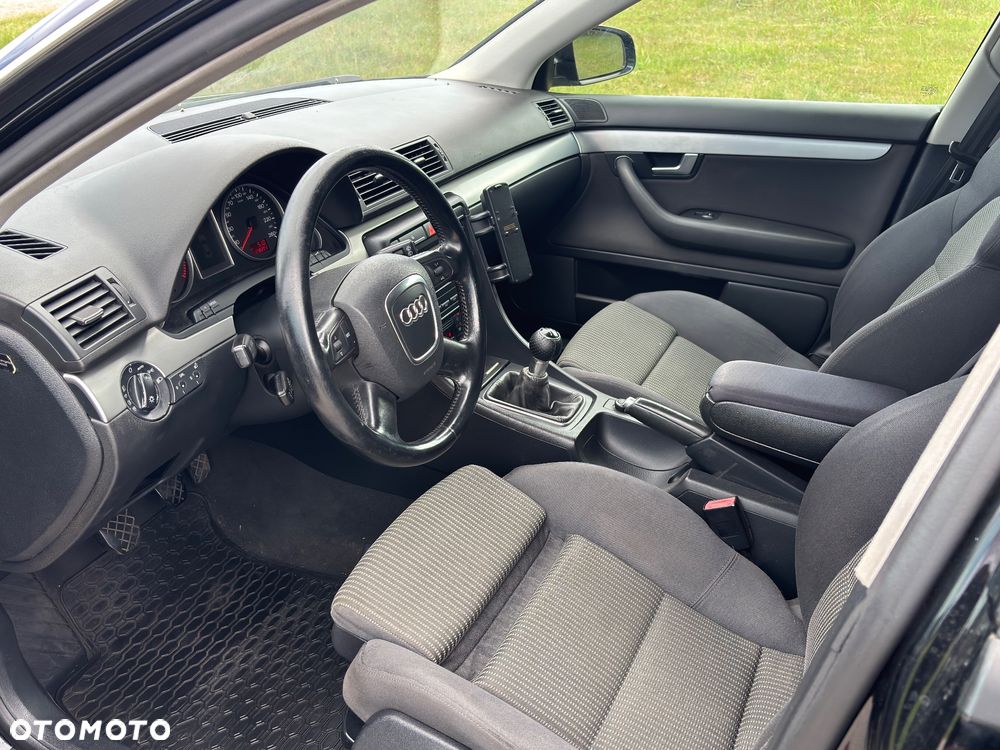 Audi A4 Avant 2.0 TDI - 21