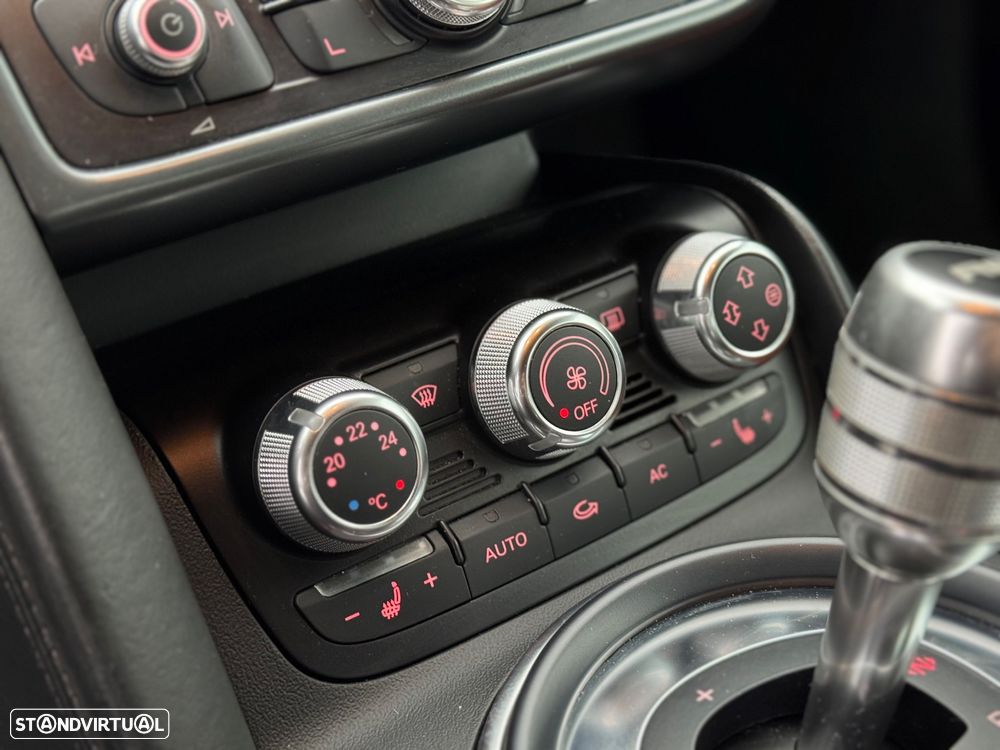 Audi R8 Coupé 4.2 FSI quattro R tronic - 16