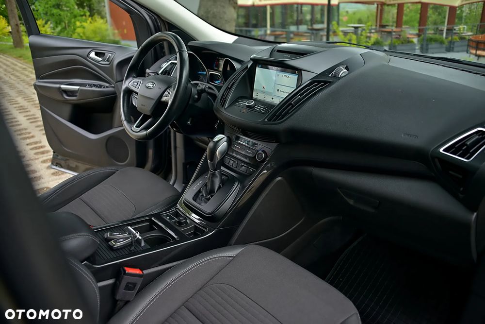 Ford Kuga 2.0 TDCi 4WD Titanium Plus - 29