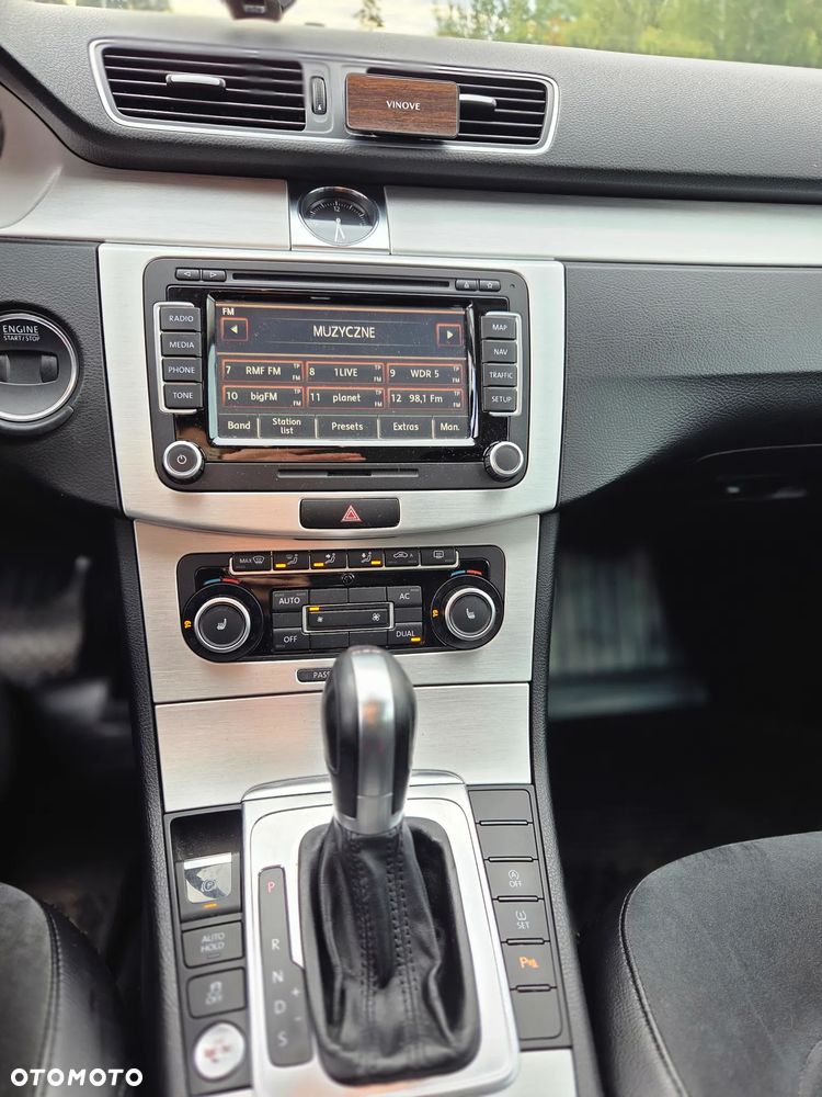 Volkswagen Passat 2.0 TDI DPF Highline DSG - 14