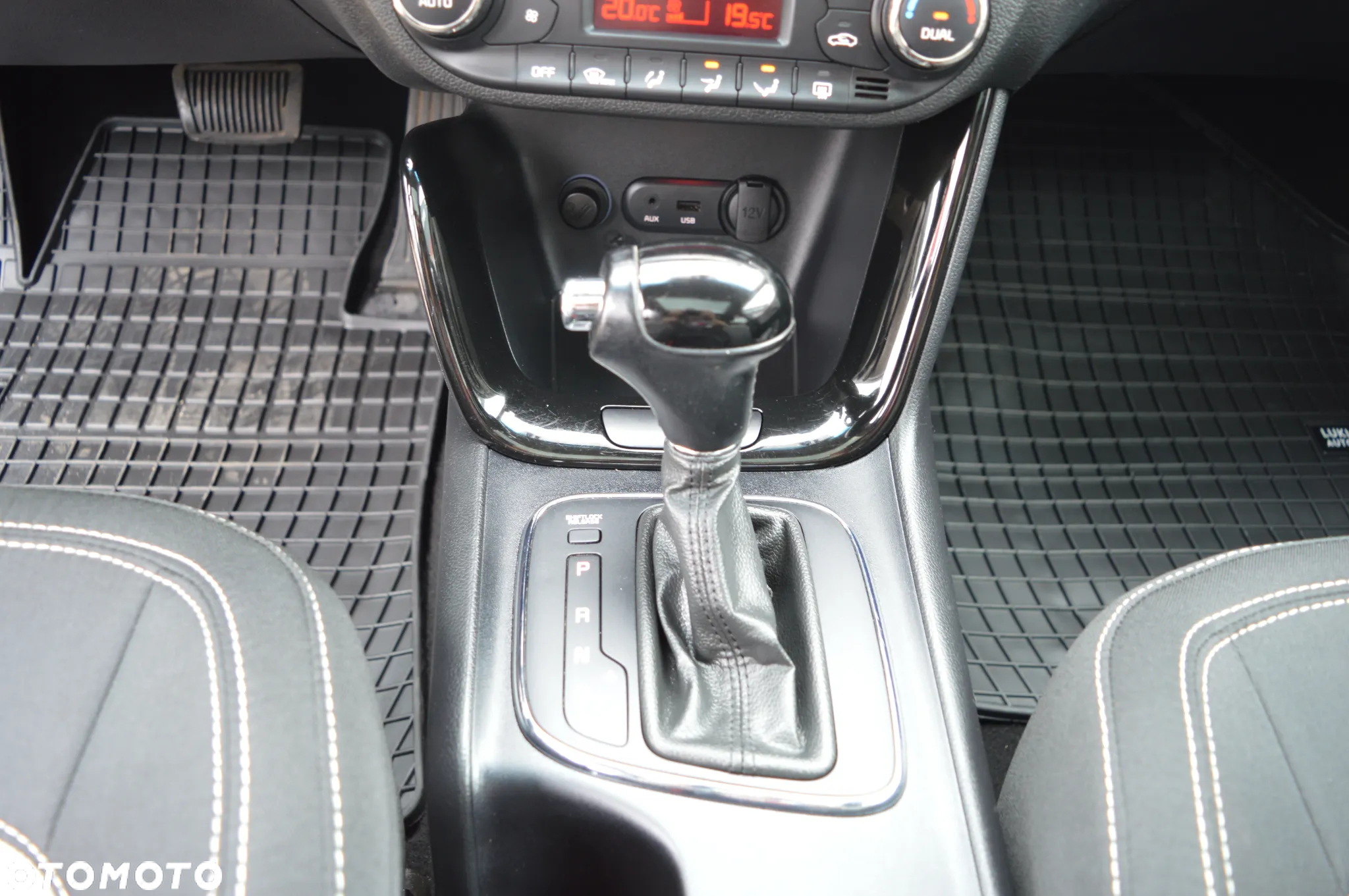 Kia Ceed 1.6 GDI SW DCT Platinum Edition - 20