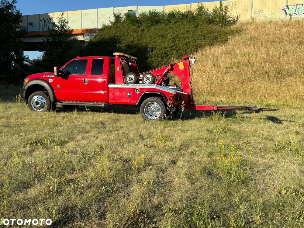 Ford F550 - 4