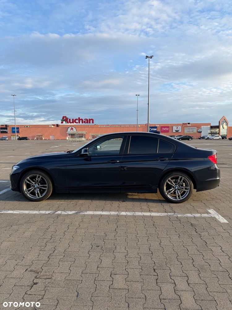 BMW Seria 3 316i - 14