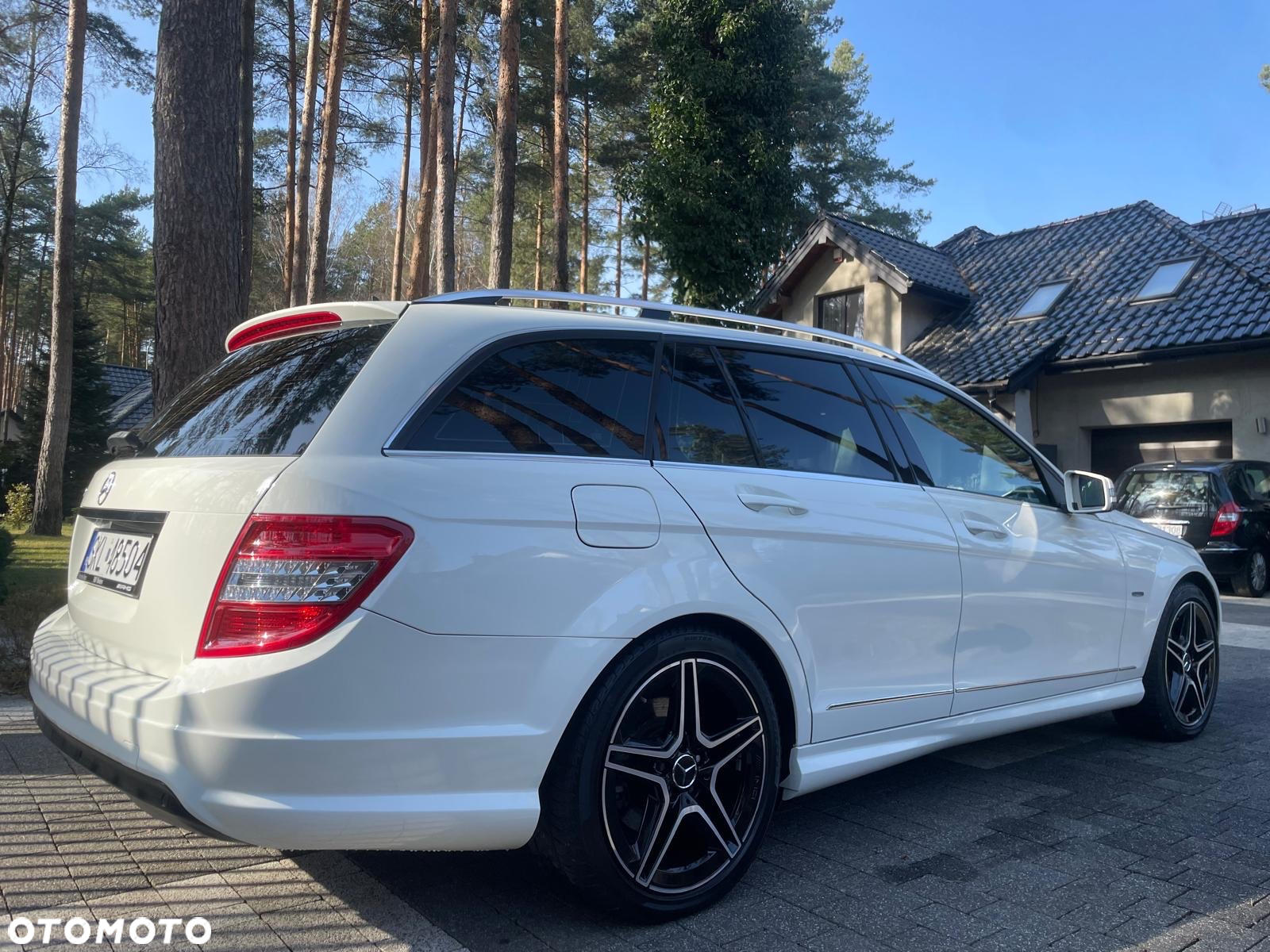 Mercedes-Benz Klasa C 250 CGI BlueEff Avantgarde - 13