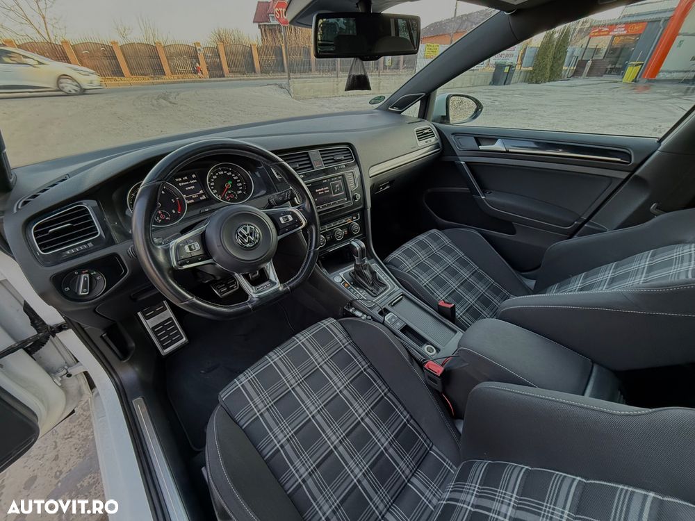Volkswagen Golf GTD 2.0 TDI SCR DSG - 2