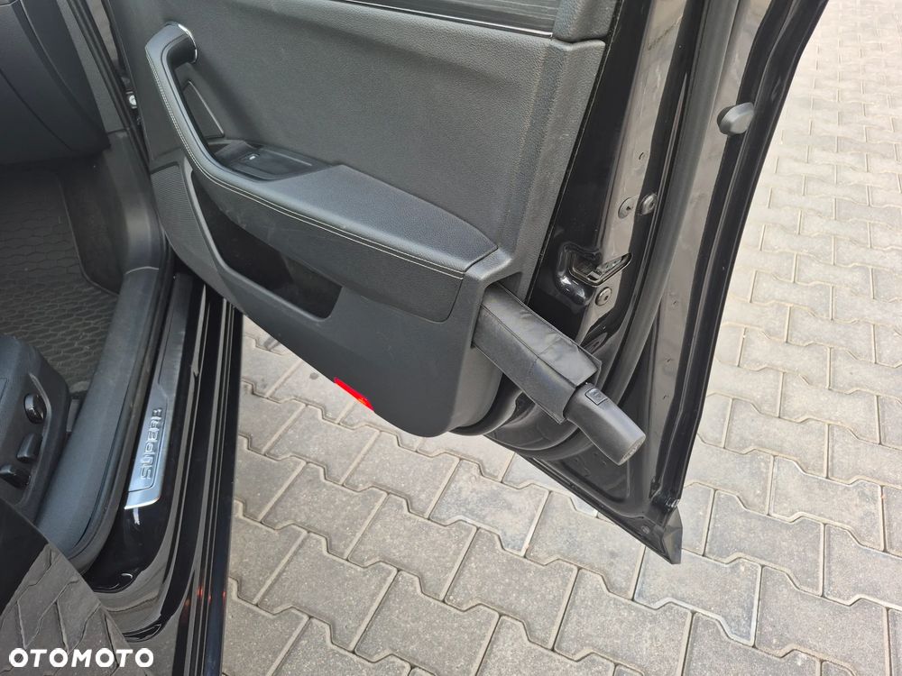 Skoda Superb 2.0 TSI DSG Style - 36