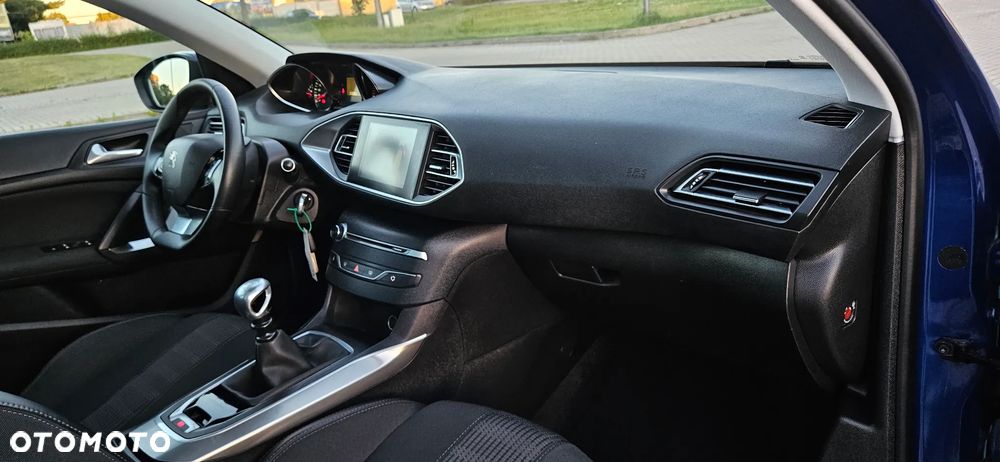 Peugeot 308 BlueHDi 130 Stop & Start GT Pack - 11