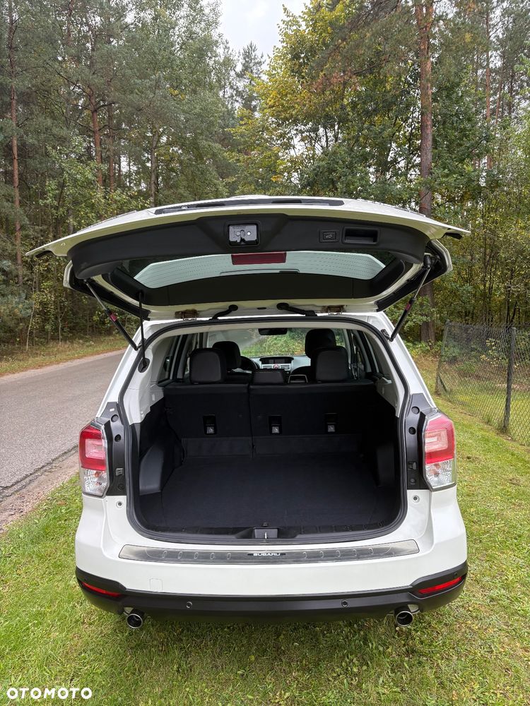 Subaru Forester 2.0 XT Comfort Lineartronic - 22