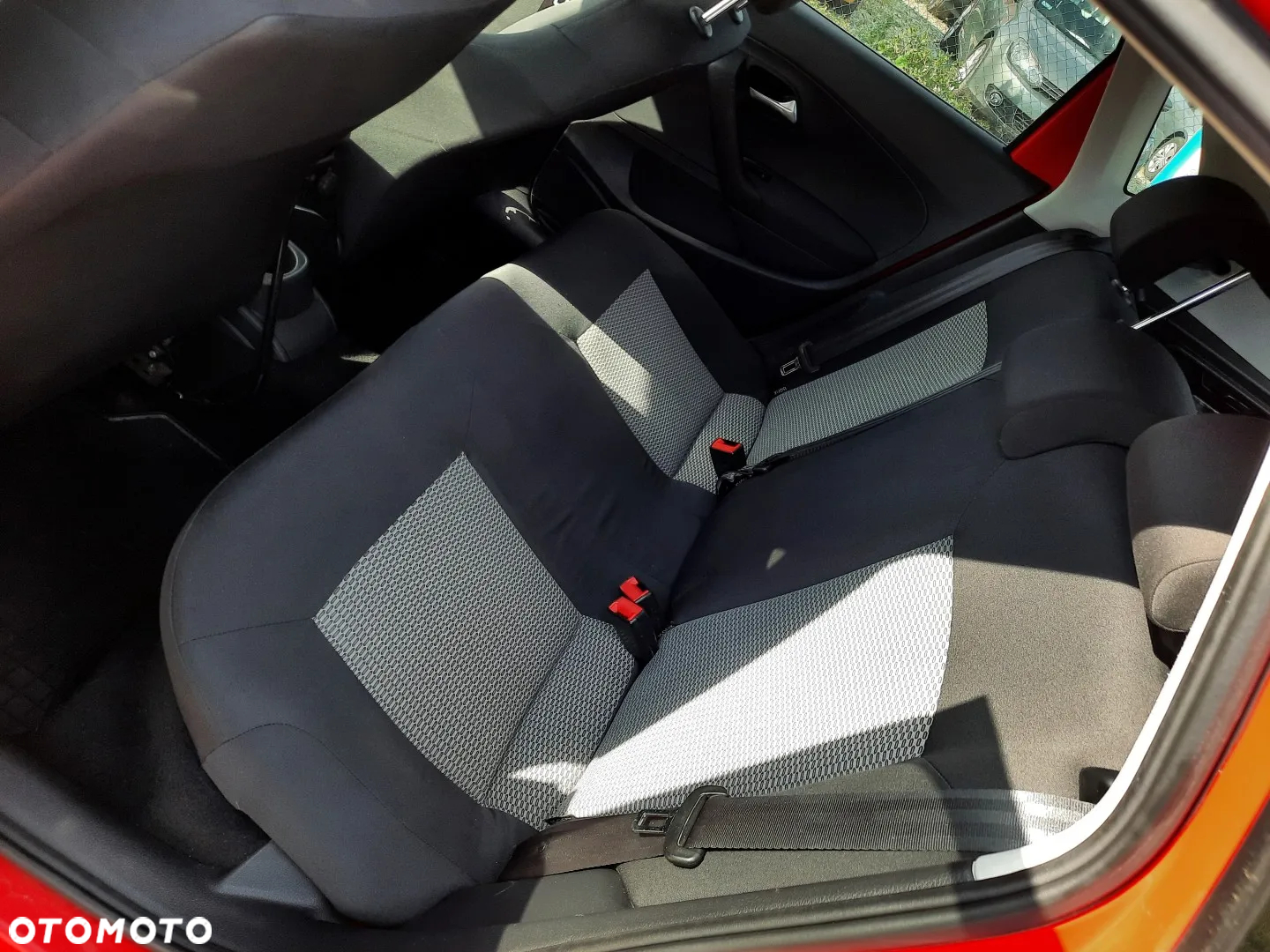 Volkswagen Polo 1.4 16V Comfortline - 15