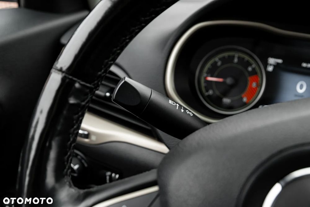 Jeep Cherokee 2.0 MJD Active Drive I Limited - 29