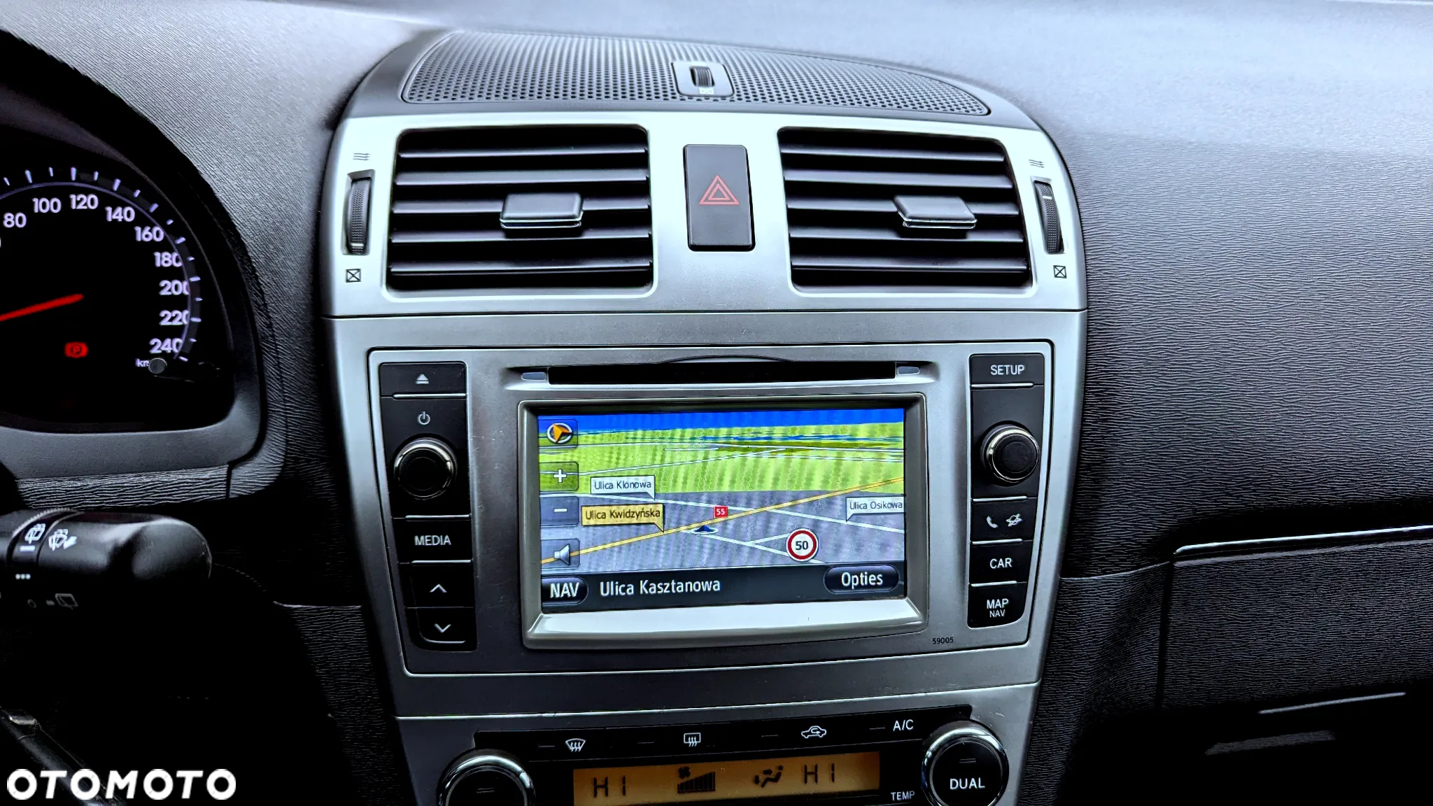 Toyota Avensis 1.8 Business Edition - 34