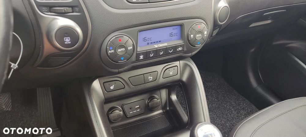 Hyundai ix35 blue 1.6 2WD Finale Silver - 15