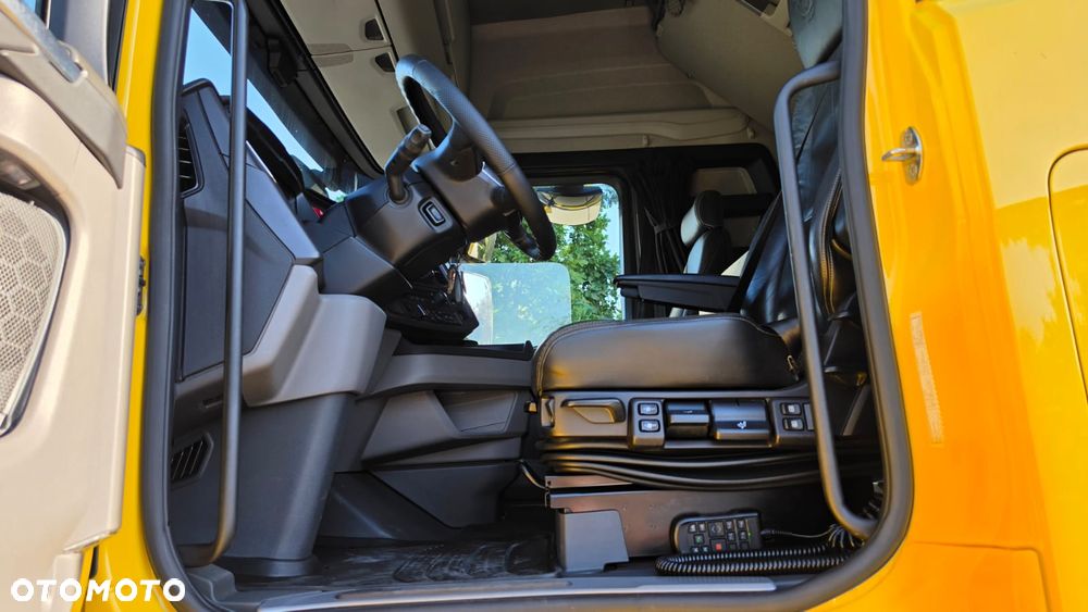 Scania ///S450///2019///ZESTAW/// TANDEM///WECON///7.70+7.70///DACH PODNOSZONY///FULL LED///WAGA/// KLIMATYZACJA POSTOJOWA///RETARDER/// SKÓRY///TELEWIZOR///STAN DOBRY - 29