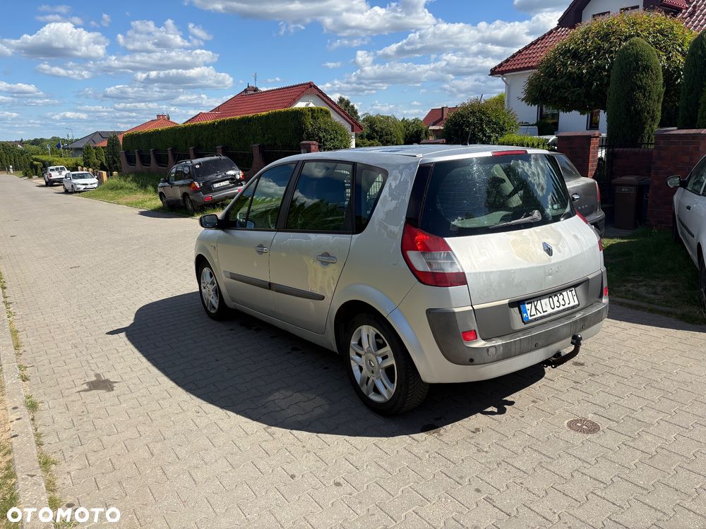 Renault Scenic 1.9 dCi Avantage - 11