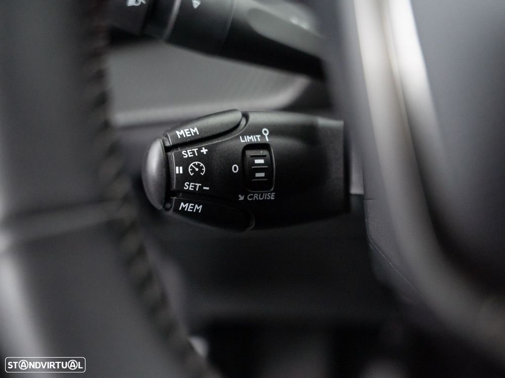 Peugeot 208 1.5 BlueHDi Active Pack - 19