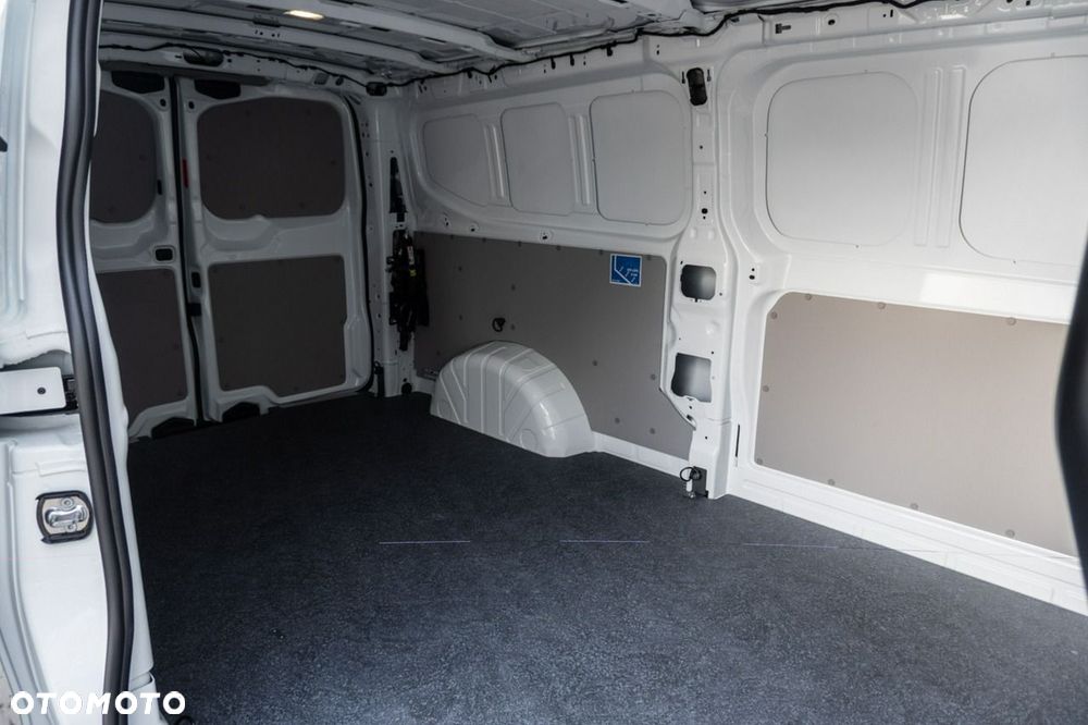 Volkswagen Transporter - 12