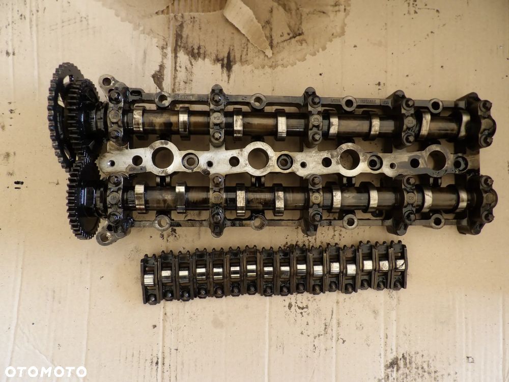 BMW - F10,F11 - PODSTAWA I WAŁEK ROZRZĄDU - KOMPLET - DEMONTAŻ - 7797511 - 1