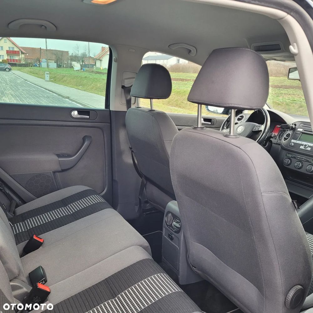 Volkswagen Golf Plus - 8