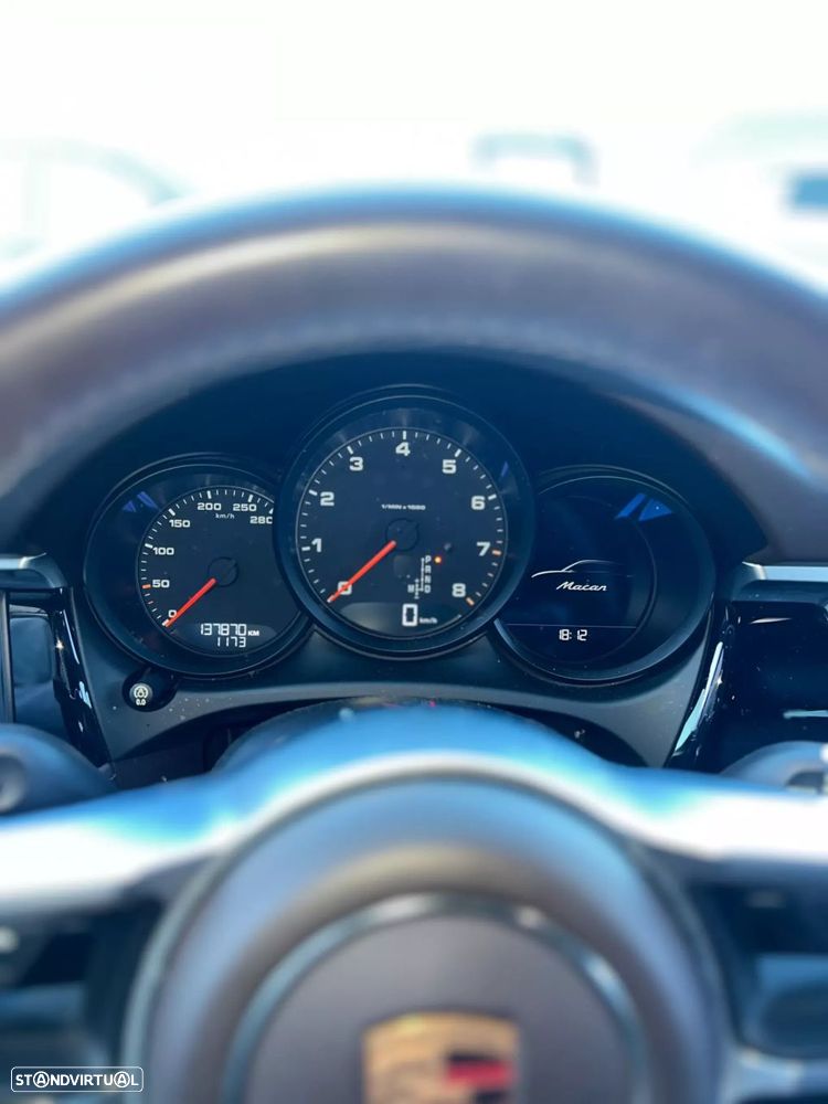Porsche Macan - 49