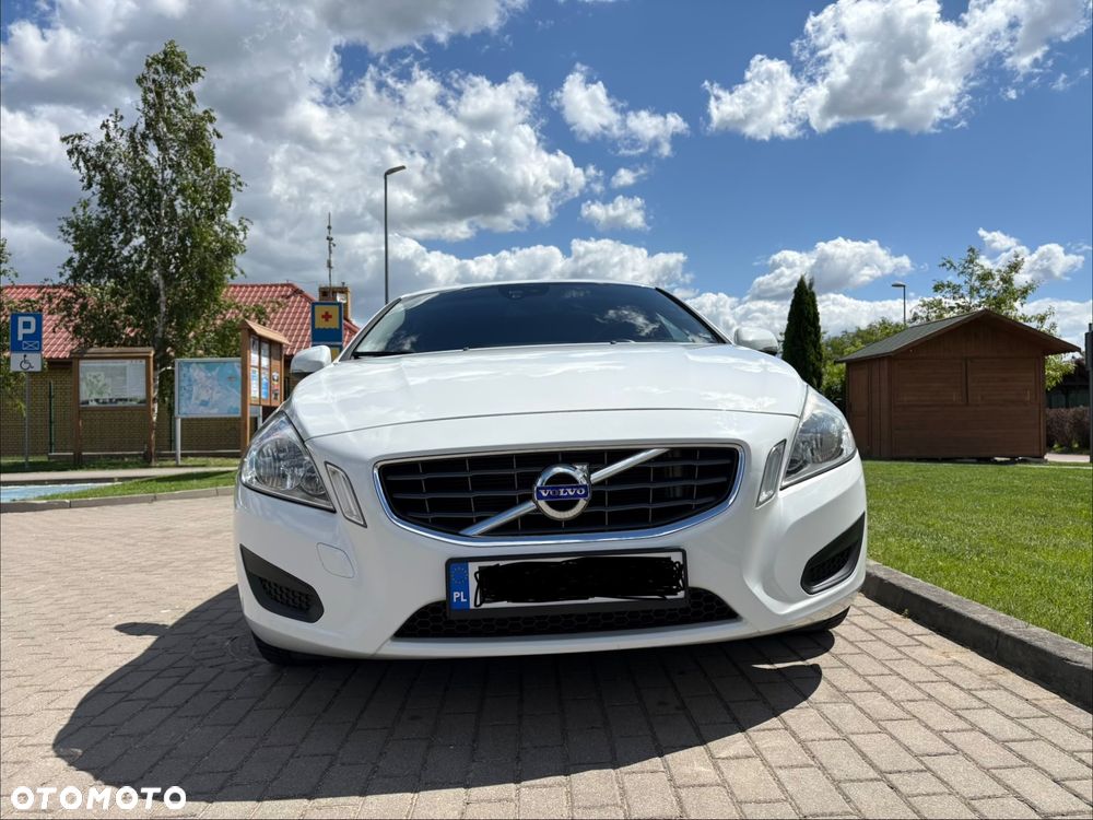 Volvo V60 T4 Geartronic Powershift Momentum - 14