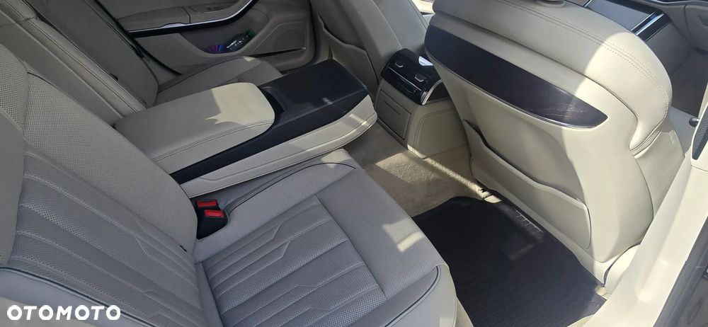 Audi A8 60 TDI Quattro Tiptronic - 12