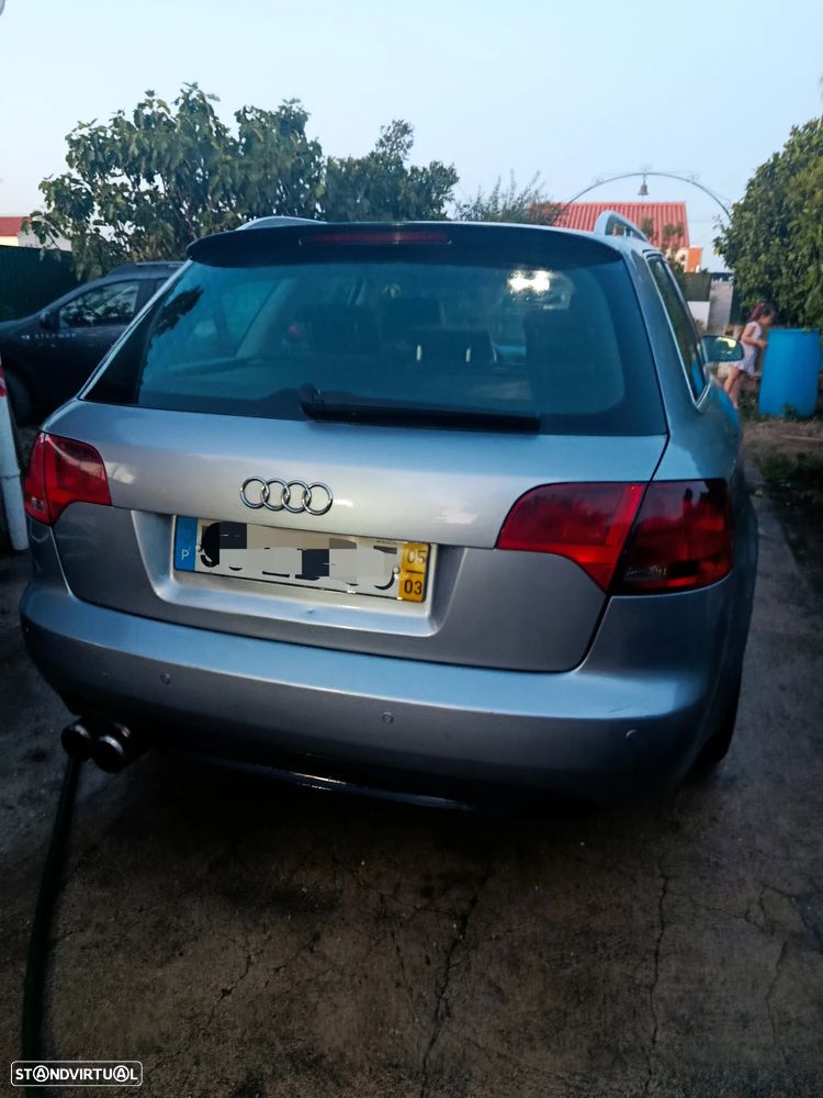 Audi A4 Avant 2.0 TDI DPF - 2