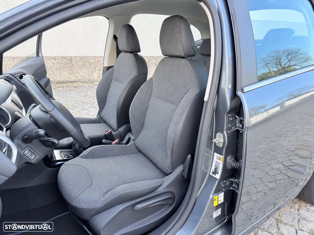 Citroën C3 1.6 BlueHDi Exclusive - 29