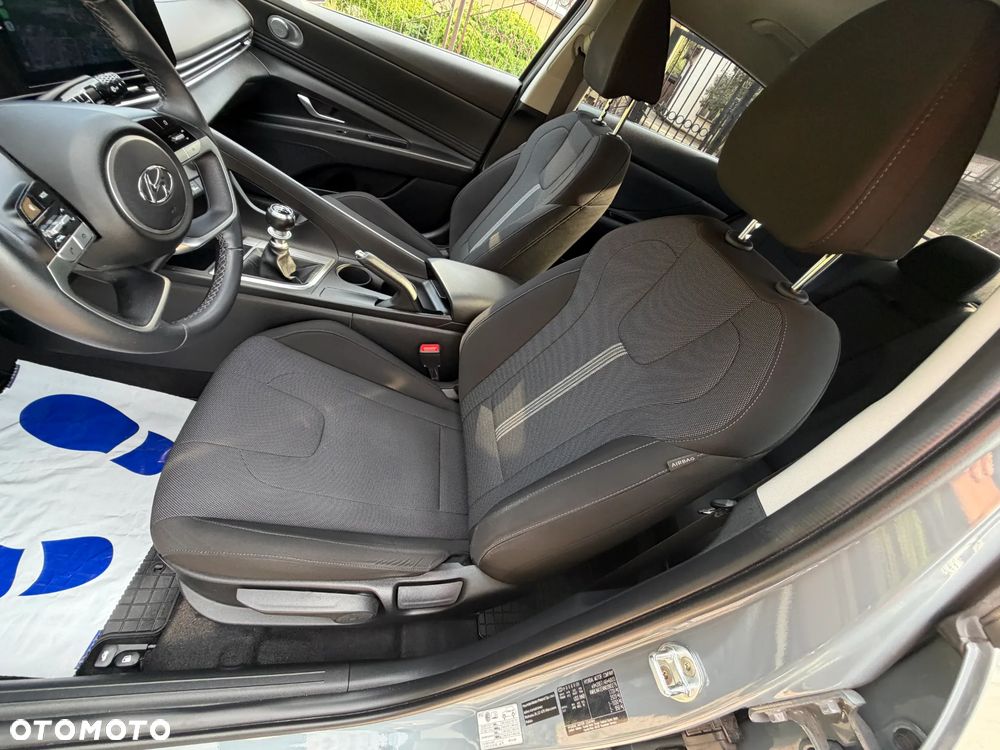 Hyundai Elantra 1.6 Modern - 13