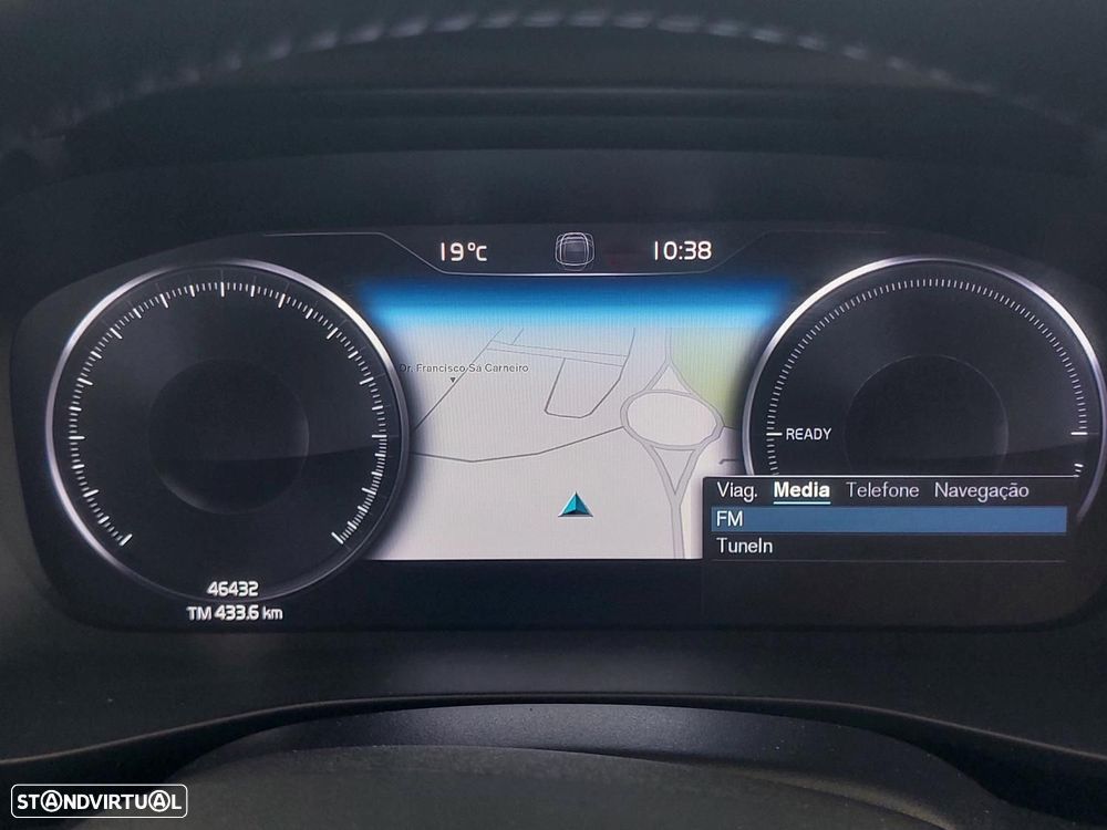 Volvo XC 40 1.5 T5 PHEV Momentum Plus - 12