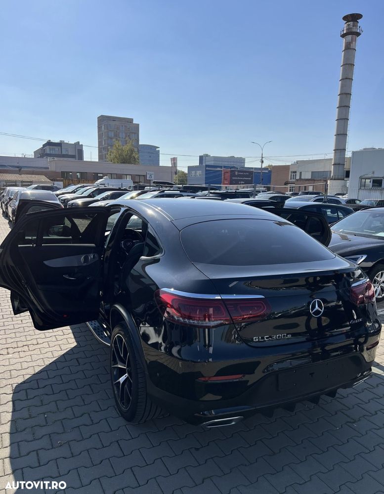 Mercedes-Benz GLC 250 4MATIC 9G-TRONIC AMG Line - 9