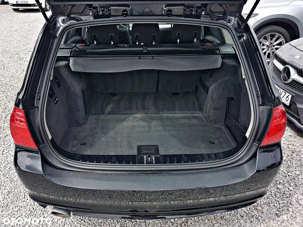BMW Seria 3 320d Efficient Dynamics - 23
