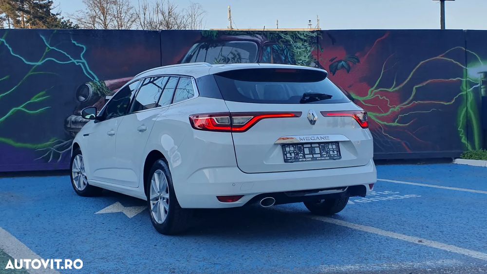 Renault Megane BLUE dCi 115 Techno - 3