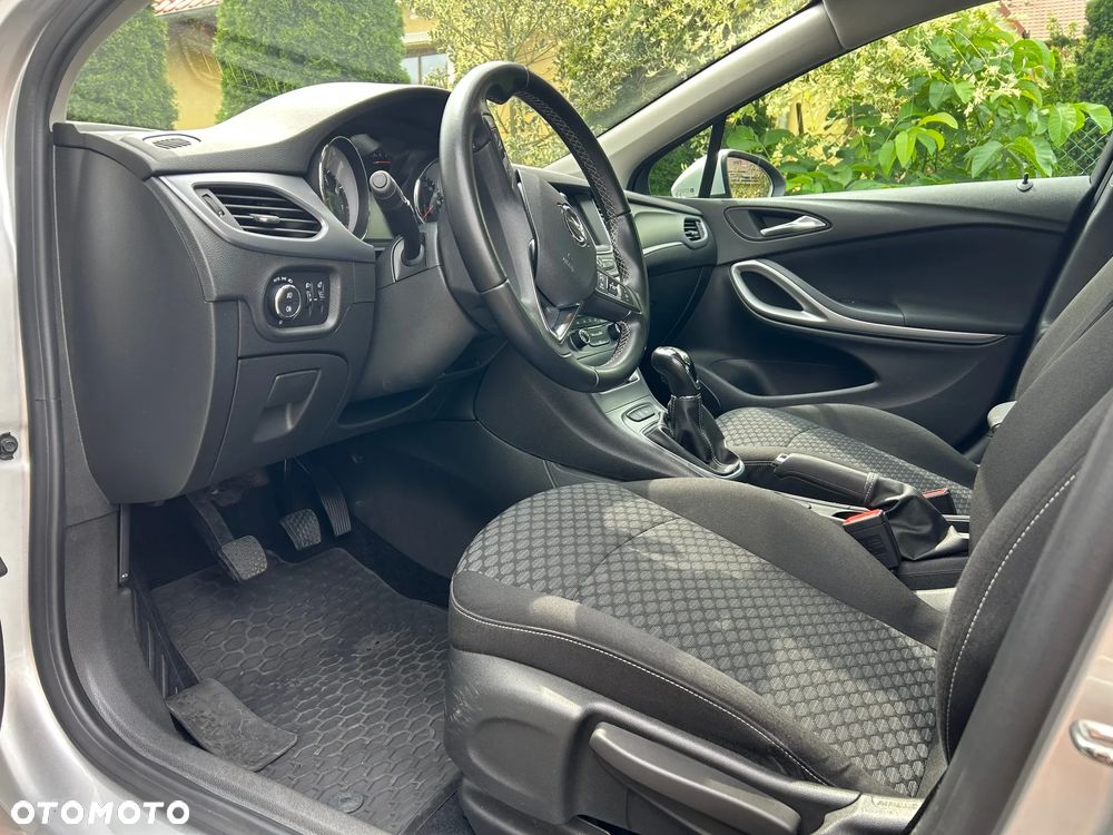 Opel Astra V 1.4 T Dynamic - 9