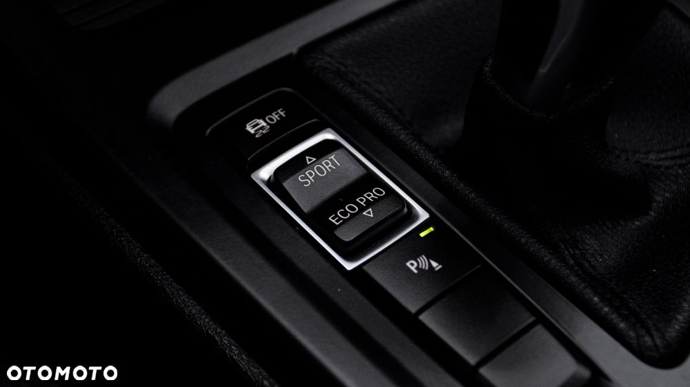 BMW X1 sDrive18d Advantage - 22