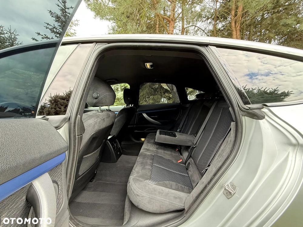 BMW 3GT 335i xDrive M Sport - 24