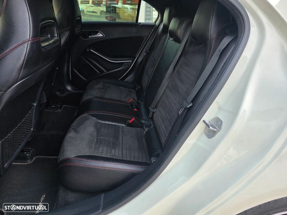 Mercedes-Benz A 180 d 7G-DCT AMG Line - 27