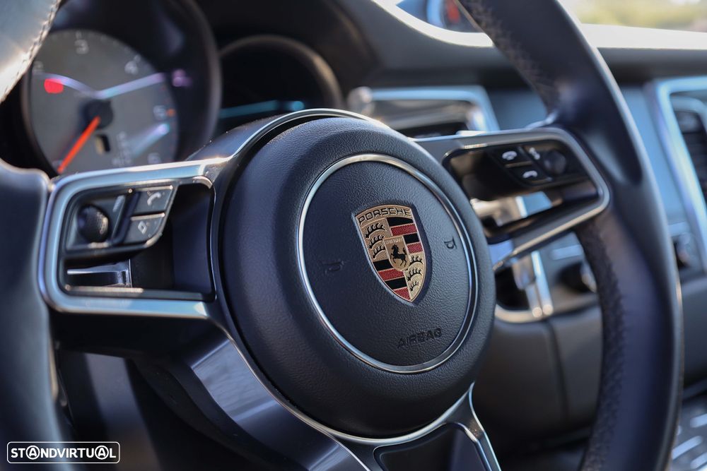 Porsche Macan S - 16
