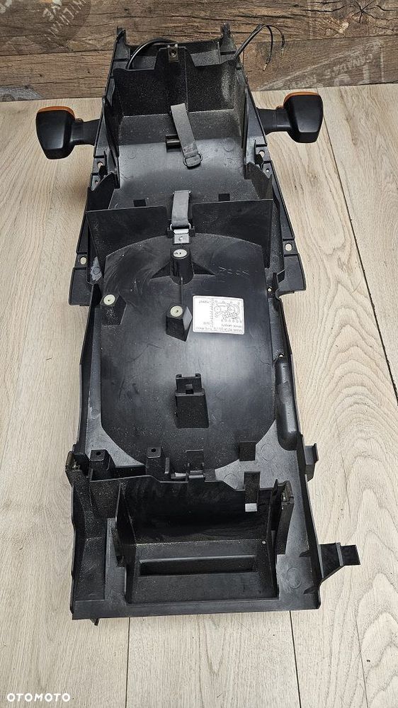 Nadkole Tył Błotnik Kierunkowskazy Yamaha FZS 1000 Fazer RN06 - 6