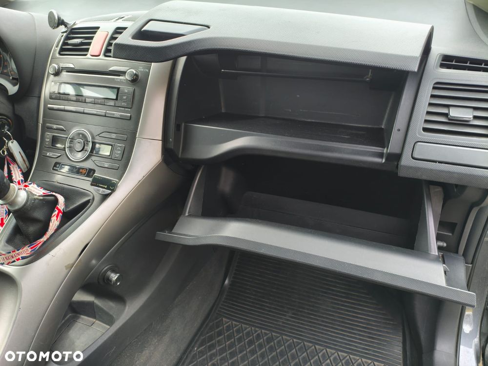 Toyota Auris 2.0 D-4D Premium - 14