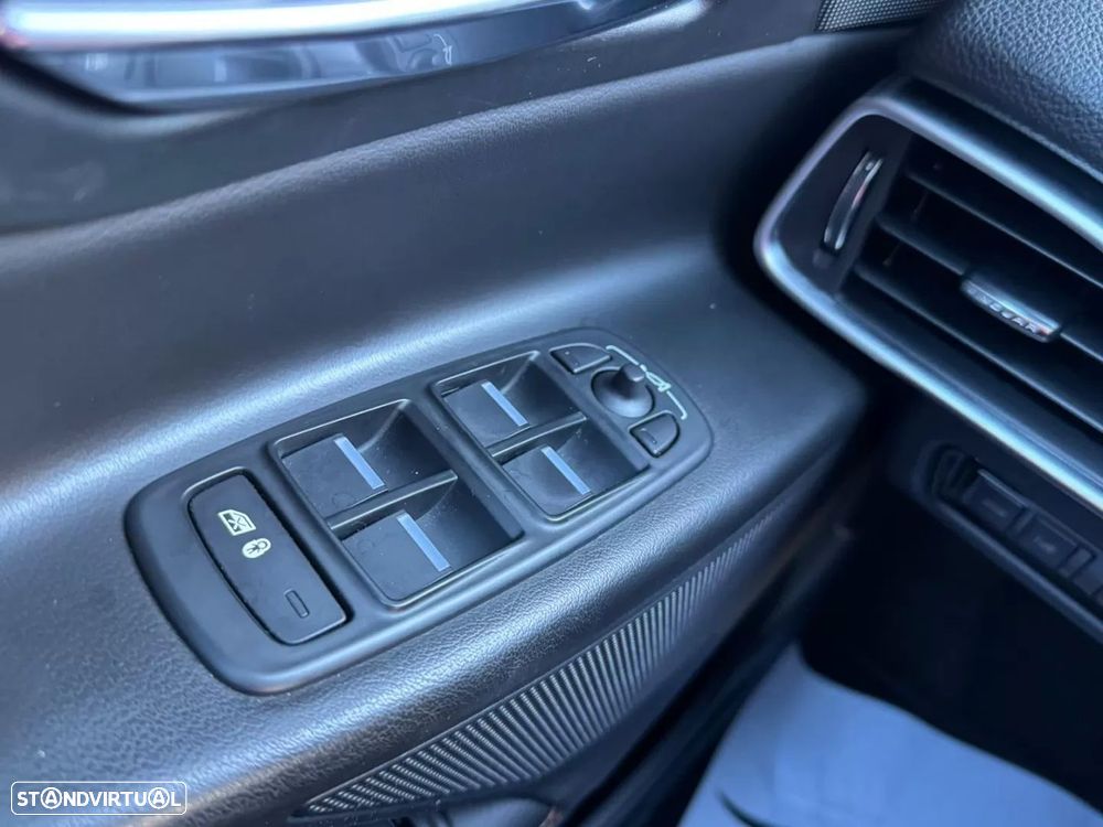 Jaguar XE 2.0 D Prestige Aut. - 13