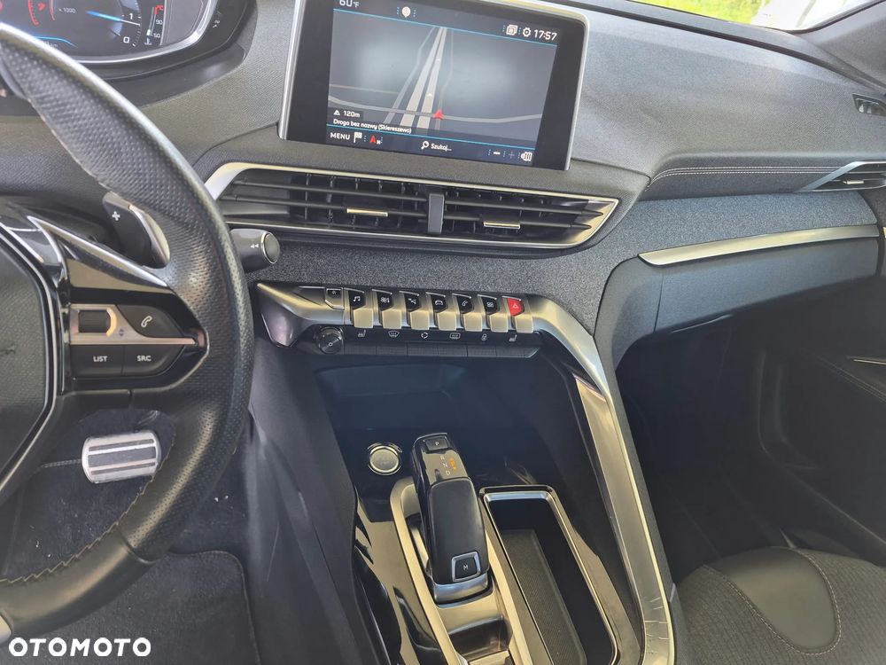 Peugeot 3008 - 11