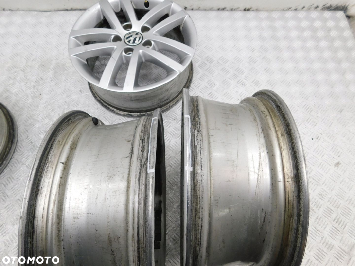 4x FELGI ALUMINIOWE 5x112 6,5Jx16 - VW GOLF V VI PLUS TOURAN CADDY PASSAT - 7