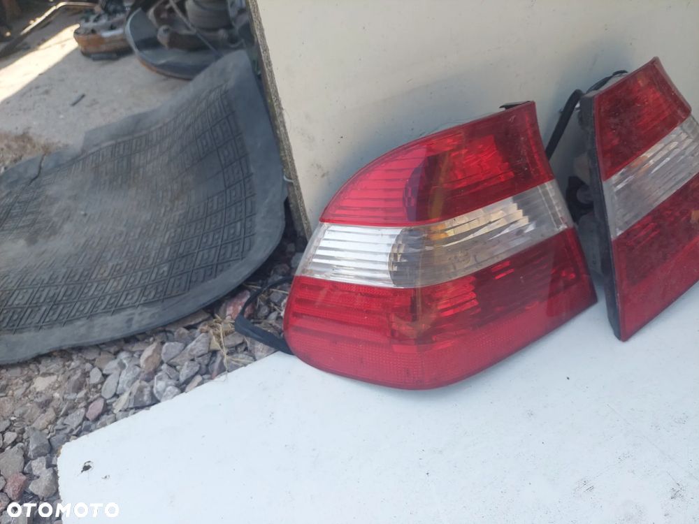 LAMPA TYŁ W BŁOTNIK E46 SEDAN PRAWA LEWA LIFT - 3