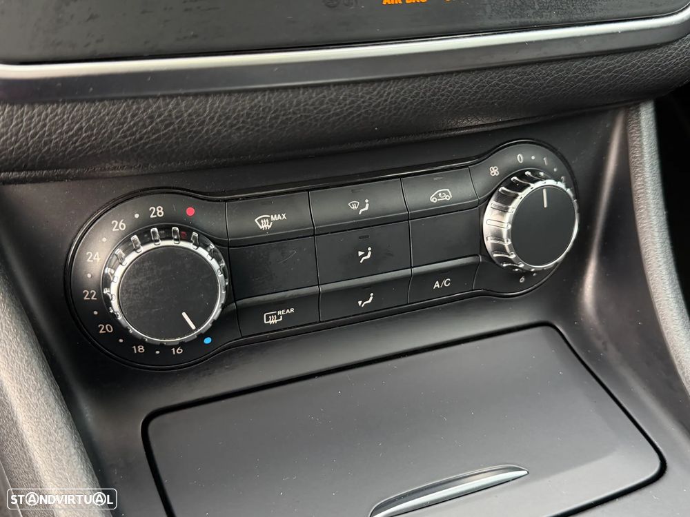 Mercedes-Benz GLA 200 d 7G-DCT AMG Line - 24