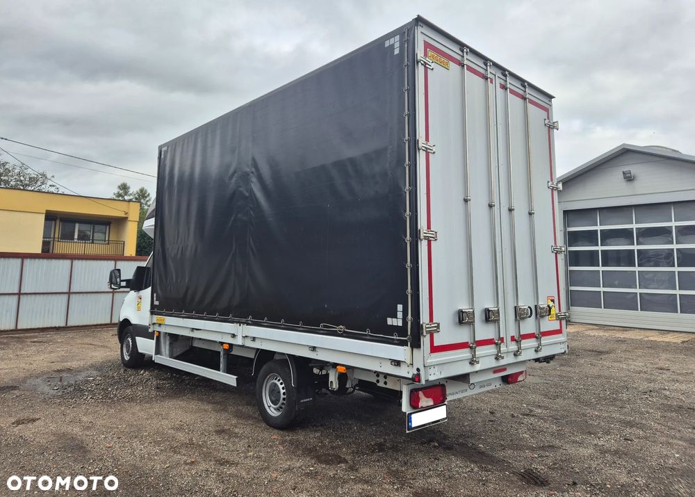 Mercedes-Benz SPRINTER 319 12EP JEGGER FULL LED 2023 DRZWI TYŁ KLIMATYZACJA WEBASTO PODUSZKI SALON PL BEZWYPADKOWY SERWISOWANY W ASO MB BEZ KLUCZYKOWY DOSTĘP - 15