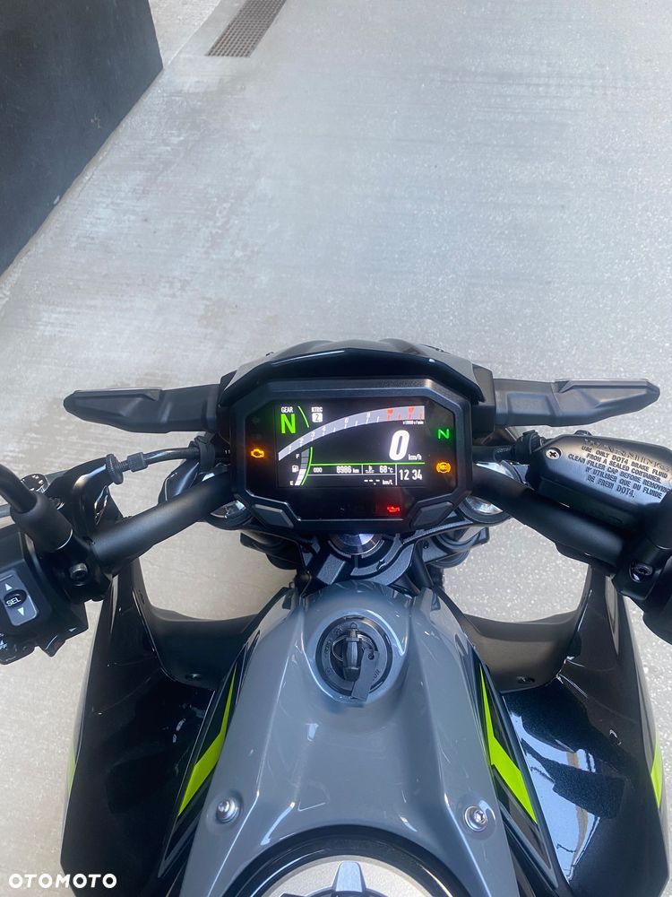 Kawasaki Z 650 - 18