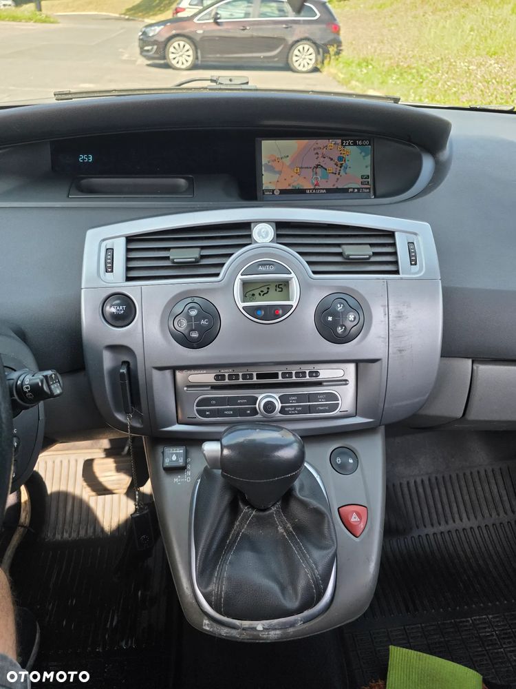 Renault Scenic 2.0 16V Privilege - 5