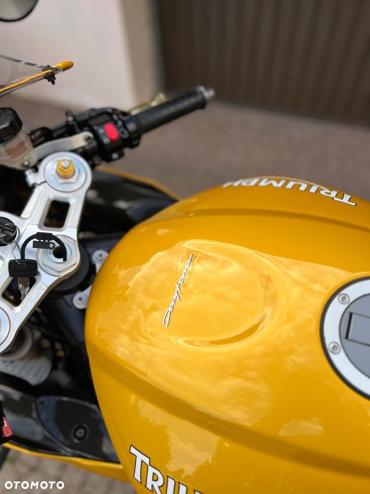 Triumph Daytona - 31